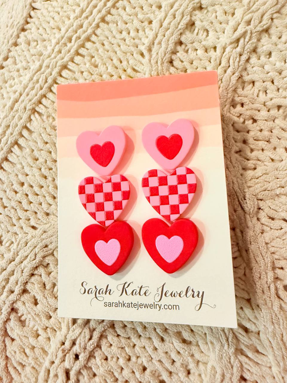Pink Checkered Red Heart Stud Set